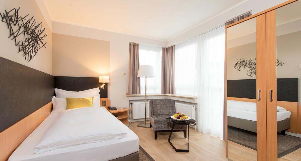 Mercure Hotel Koeln Belfortstrasse Екстериор снимка